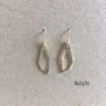 シンプルゴールドリーフピアス♪