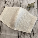 大人用立体マスク　刺繍ガーゼ