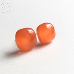 ガラスの一粒ピアス　レッドオレンジ　アレルギー対応ピアス