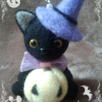 【ハロウィン♪期間限定】ハロウィンにゃんこストラップ/かぼちゃ抱っこ双子ちゃん　☆送料込み☆