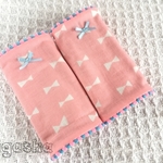 再販！ハンドメイド よだれパッド★ピンクリボン 水色 ボーダーパイル エルゴ カバー