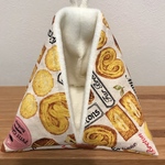 モモンガポーチ　クッキー柄　内側フリース