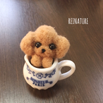 カップにちょこんとトイプードル♡再販２匹目