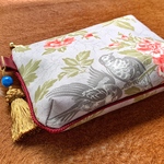 樹の枝でひとやすみ。小鳥のクラシカルポーチ。