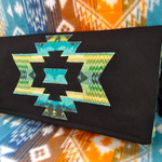 ☆再販☆   NATIVEの二つ折りクラッチバッグ GREEN