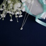 【Silver】白蝶貝の三日月ネックレス