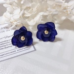 ネイビー　紫陽花　ピアス