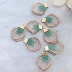 6個 グリーン/ゴールド　 刺繍　花びらパーツ　フラワータッセル  　チャーム