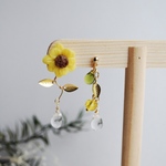 ひまわりの雫ピアス  / イヤリング