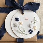 紙刺繍のメッセージカードタグ【ブルーデイジー】FOR YOU