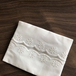 送料無料　ハンドメイド　刺繍ポケットティッシュケース　エレガント