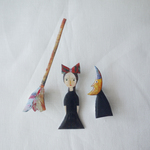 [ハロウィン限定]小さな魔女と箒、月のお友達のブローチ／Brooch