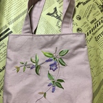 値下げしました♪つるりんどうのトートバッグ ポケット付き フランス刺繍