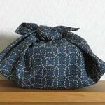 あずま袋　マチ付き　お弁当サイズ　和柄　七宝 　ネイビー系