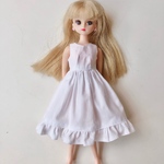 リカちゃん　服　ワンピース　白　フリル