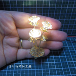 LED3灯組込・電池式フラワーランプ★薔薇のともしび★光るミニチュアライト（1/12）卓上ランプ・ビーズランプシェード・ドールハウス・スタンドライト・照明器具