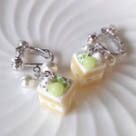 メロンショートケーキのイヤリング（シルバー）【夏期限定】