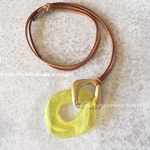 再販▷Acryl chain革紐ネックレス