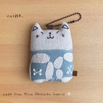 ミナペルホネン お昼寝猫のぬいぐるみ ٭ バッグチャーム.06