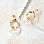 【新作✴︎50%OFF✴︎SALE】Shell & Harf Circle イヤリング／ピアス｜金属アレルギー対応｜サージカルステンレス｜チタン｜シェル