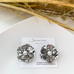 【再販】シルバーフラワー×パールのピアス