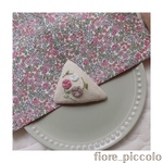 【open記念価格】ローズリース刺繍ピン