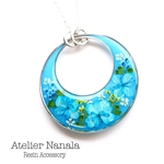 本物のお花のフープネックレス　レジンアクセサリ―