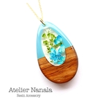 本物のお花と木のネックレス　レジン
