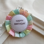 ロゼット　バースデーロゼット　レインボーカラー　誕生日　プレゼント