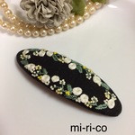 白薔薇とミモザの花刺繍 バレッタ