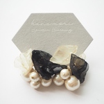 シースルーフラワー　イヤリング　（パール有）　　ブラック