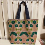レトロお花の　コンパクトに畳める　エコバッグ大サイズ　グリーン　