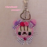【受注製作】あみぐるみキーホルダー★大きめサイズのバラパールにゃんこ
