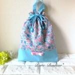 【35×30】女の子のゆめかわ♡花柄とリボンの巾着バッグ［ライトブルー　水色］　体操服袋　お着替え袋　入園入学