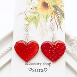 ♡再販♡ハートイチゴのピアス／イヤリング