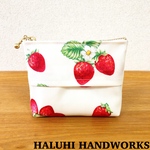 Strawberry  flowers ポケットティッシュ　小物入れポーチ　マチ付