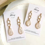 ピアス 2type ゴールド チェーン と シェル 調パーツの ピアス / イヤリング / チタンピアス / 樹脂ピアス / シンプル