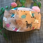 猫シリーズ　ベージュ数量限定マスク　猫柄