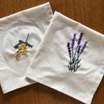 [Mさまオーダー] 刺繍の大判ハンカチ2枚セット☆ミモザとラベンダー