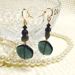 フランスビーズのピアス