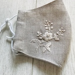 刺繍入り立体リネンマスク