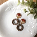 カーネリアンとラタンのピアス／イヤリング