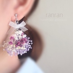 パープル☆かすみ草のドレス風花束ピアス　イヤリング