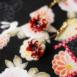 彼岸花　ピアス／イヤリング