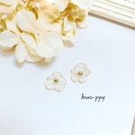 wire flower ピアスorイヤリングor樹脂ピアス