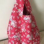 バッグにひとつ♪レジ袋Mサイズの折り畳みバッグ（コンビニ弁当入ります♪）