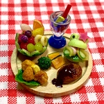 ミニチュア🐸カエルパンサンドとスイカポンチ🍉