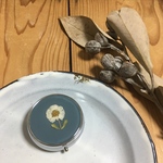 dryflower white ピルケースsilver ＆ blue circle/ドライフラワー レジン