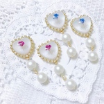 ぷっくりハートとかすみ草のピアス