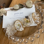 clear and White フラワーへアパレッタ